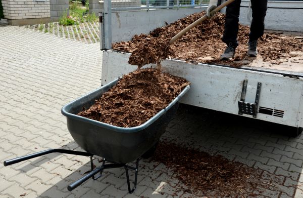 Bulk Mulch Delivery in Ballwin