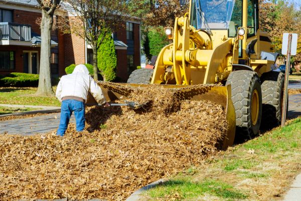Mulch Hauling in Ballwin