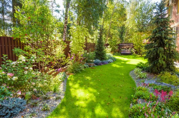 Monthly Garden Maintenance in Ballwin